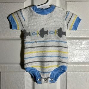 Confetti Knits - vintage airplane onesie